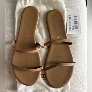 TKEES Gemma Sandals Beach Bum New